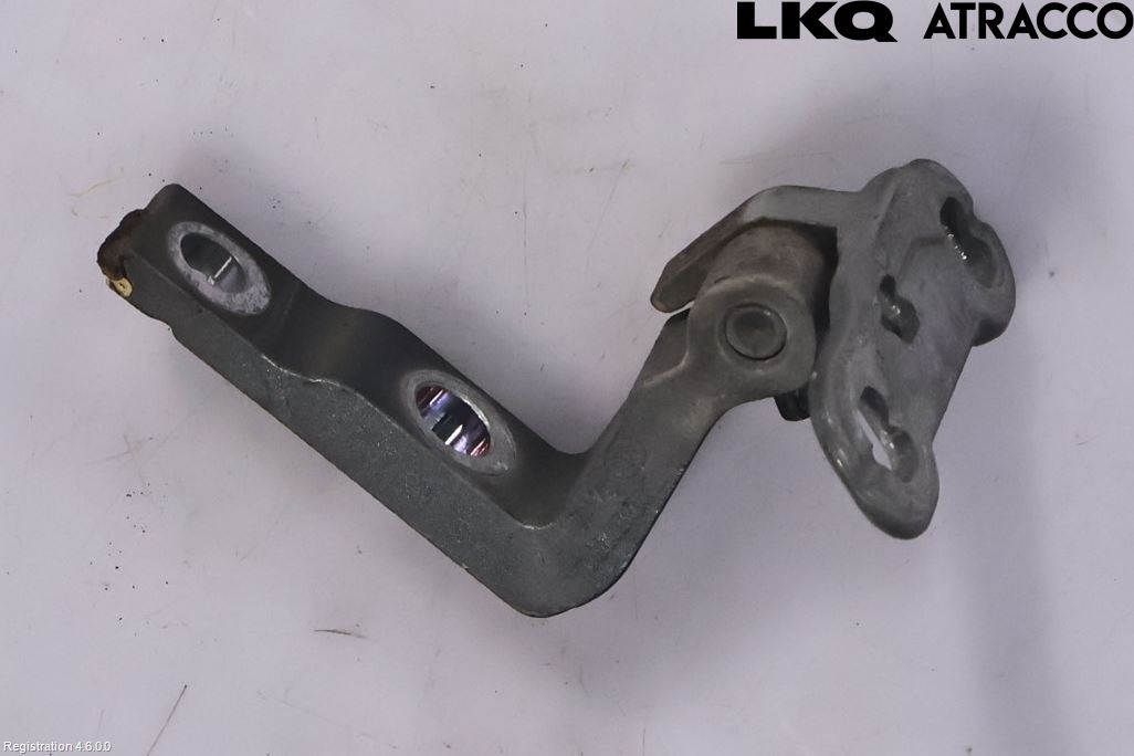 Volvo XC60 18- Dörrgångjärn