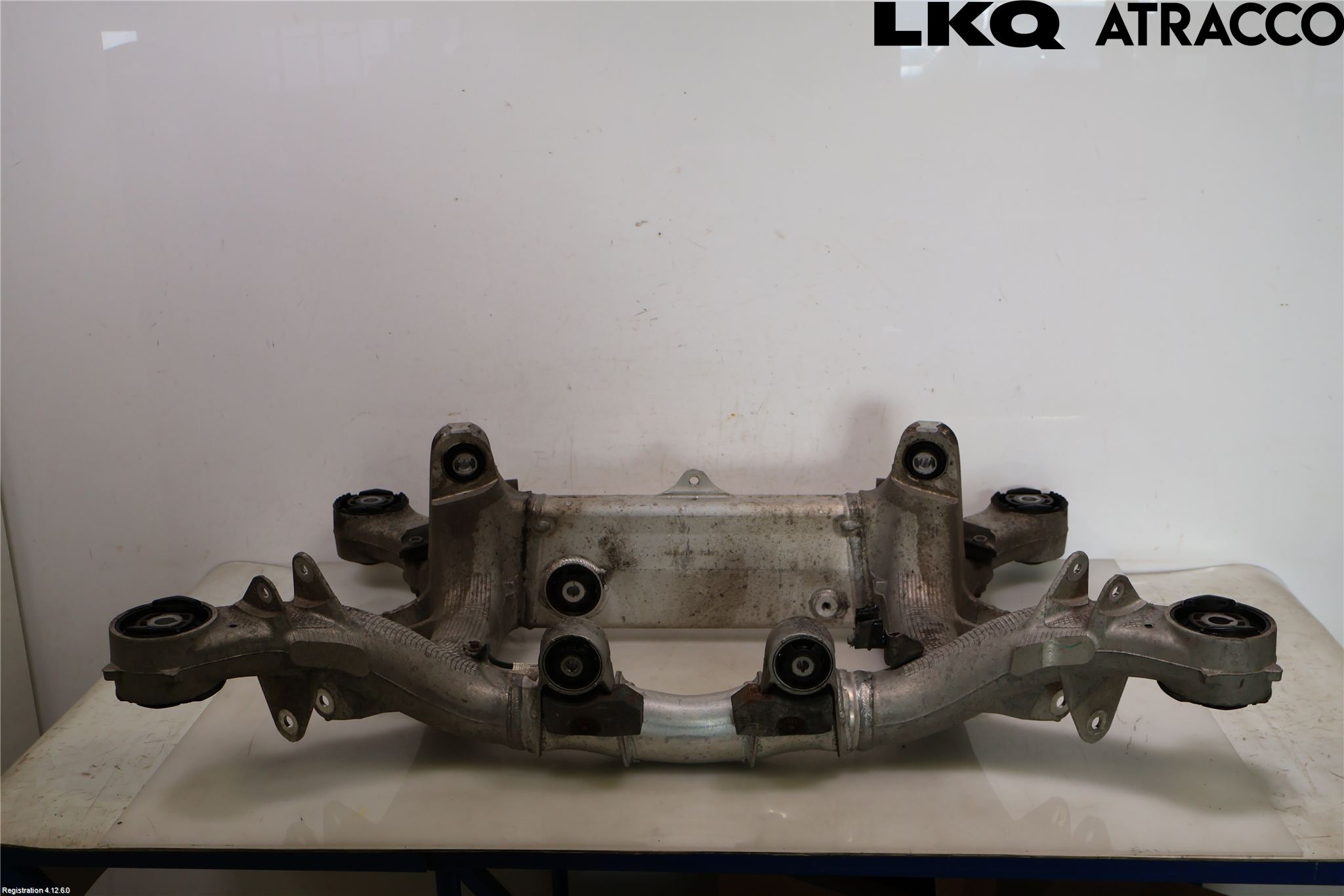 BMW 5 G30/G31/F90 17-23 Bakaxelbalk