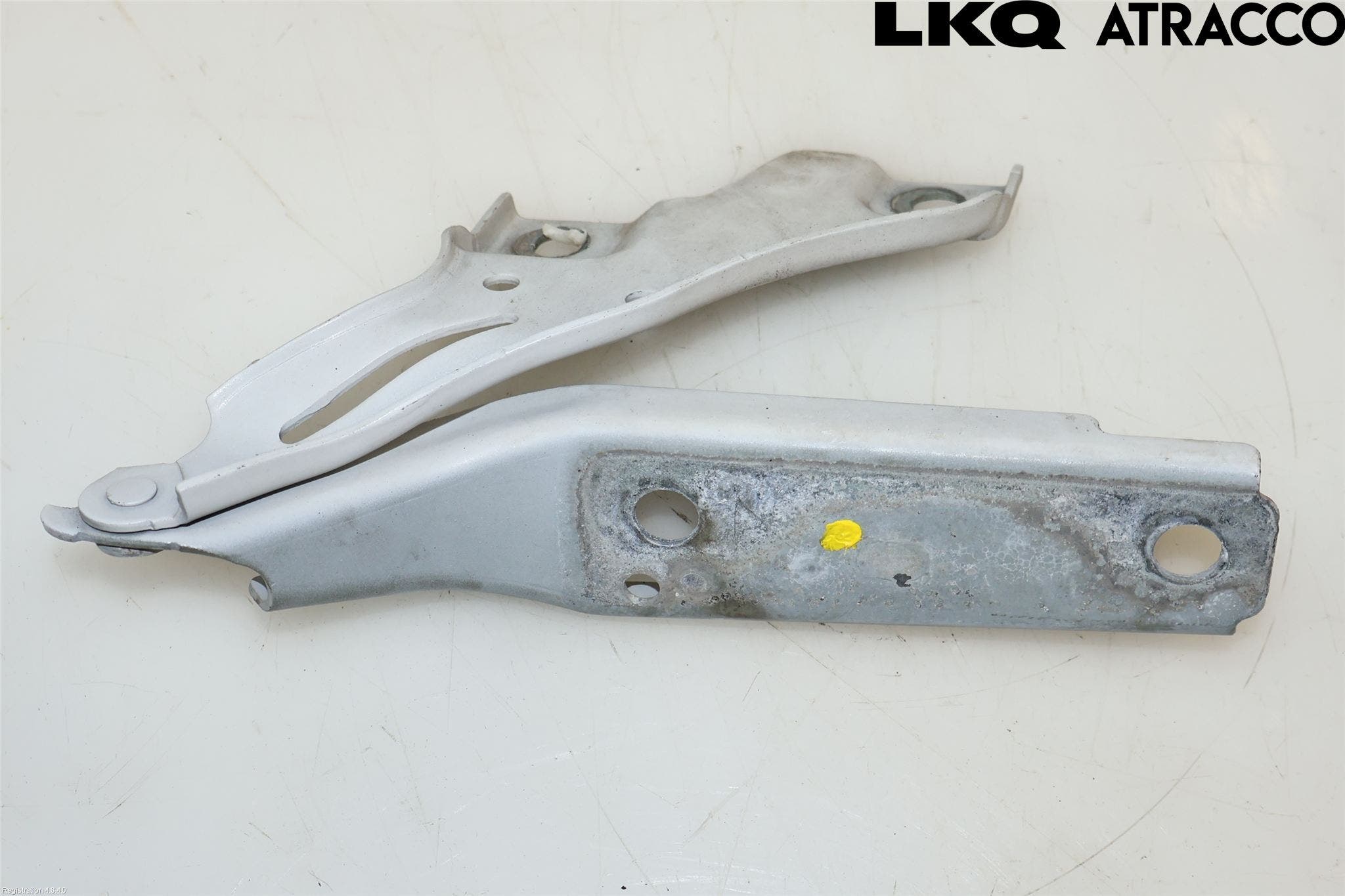 Volkswagen VW PASSAT 15-19 Huvgångjärn