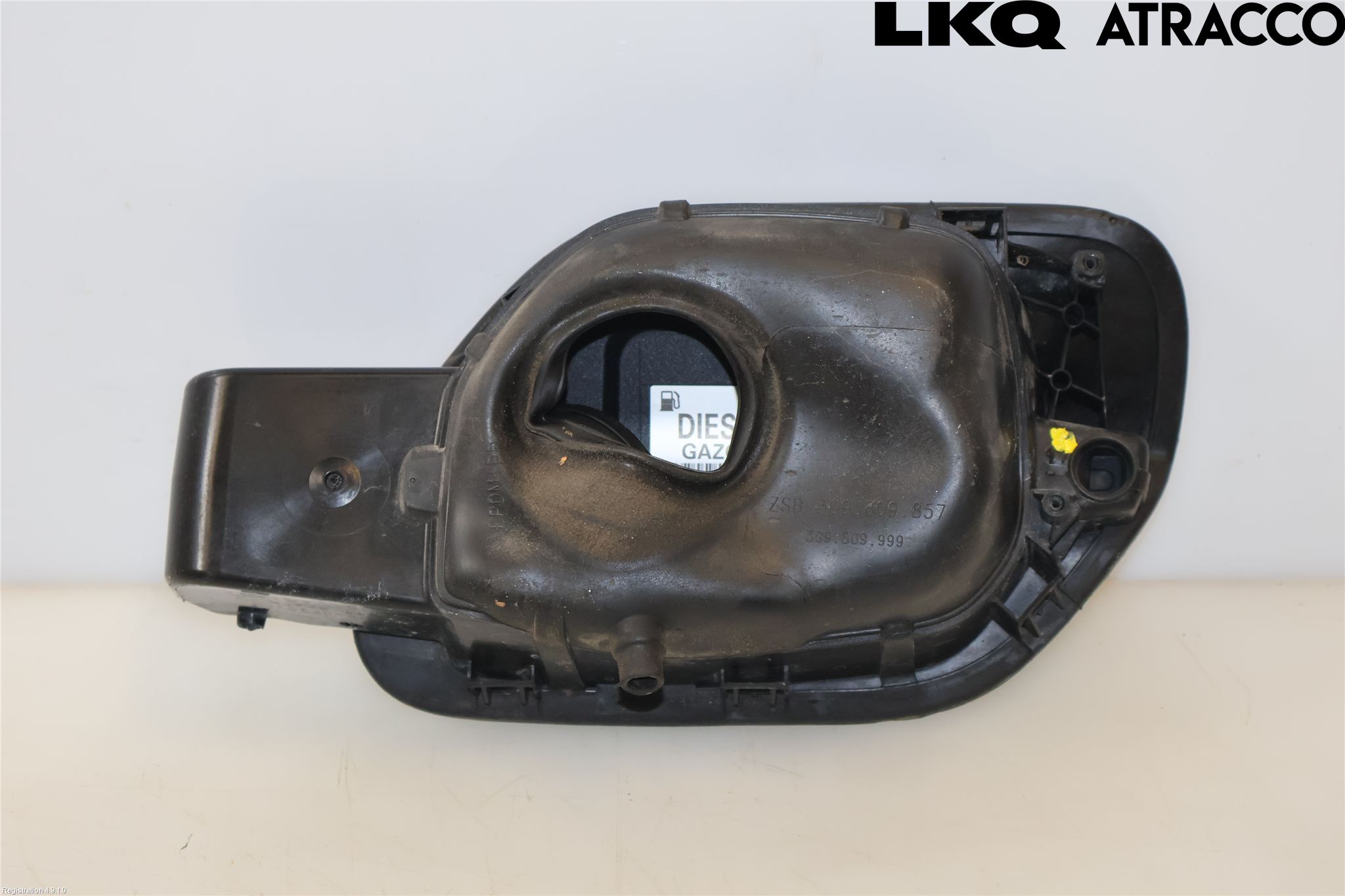 Volkswagen VW PASSAT 15-19 Tanklucka
