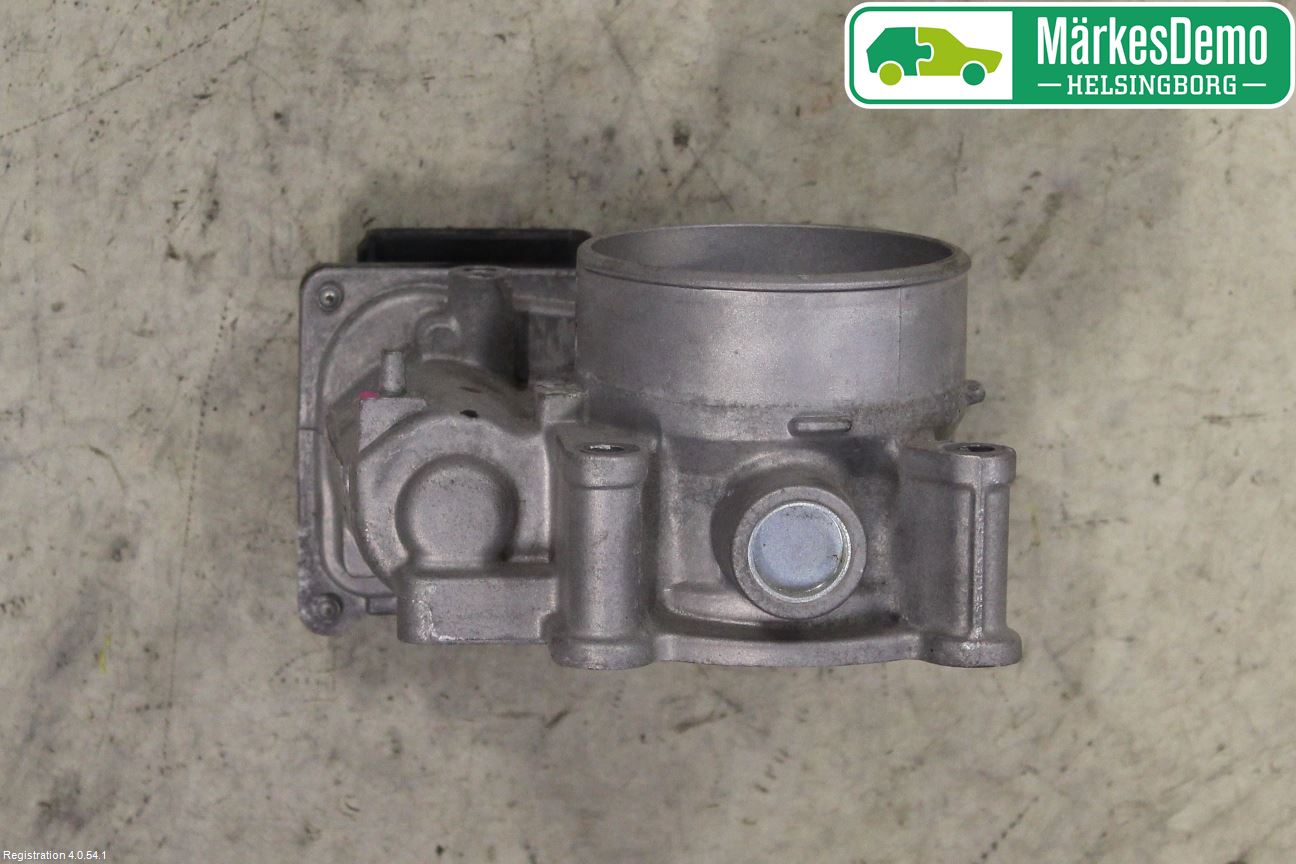 Mazda CX-3 Injspjällhus