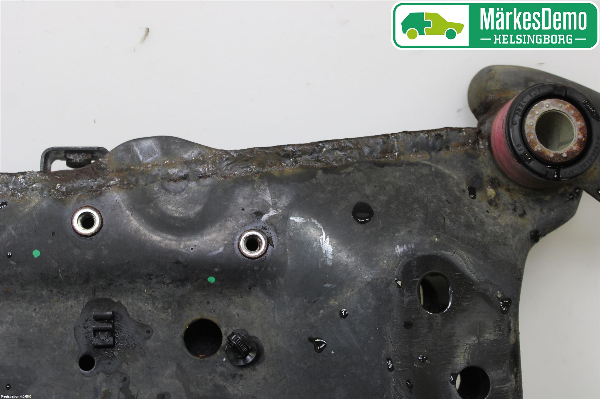 Ford KUGA 13-16 Framvagnsbalk