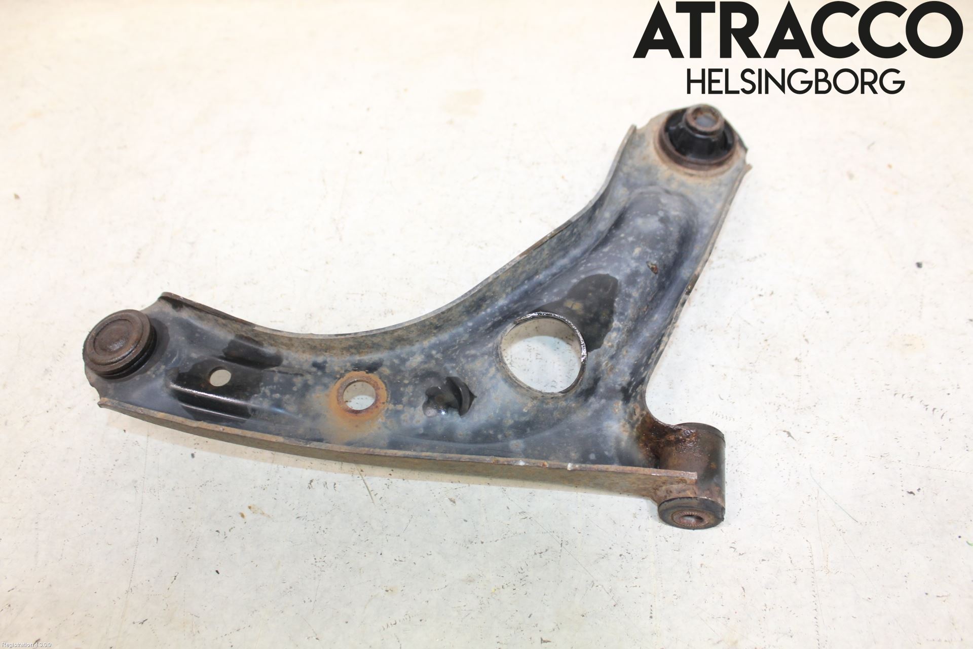Toyota AYGO 06-14 Bärarm Fram Undre Vä
