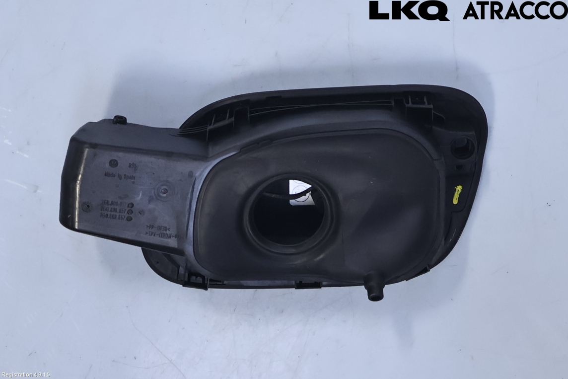 Volkswagen VW POLO VI 18->> Tanklucka
