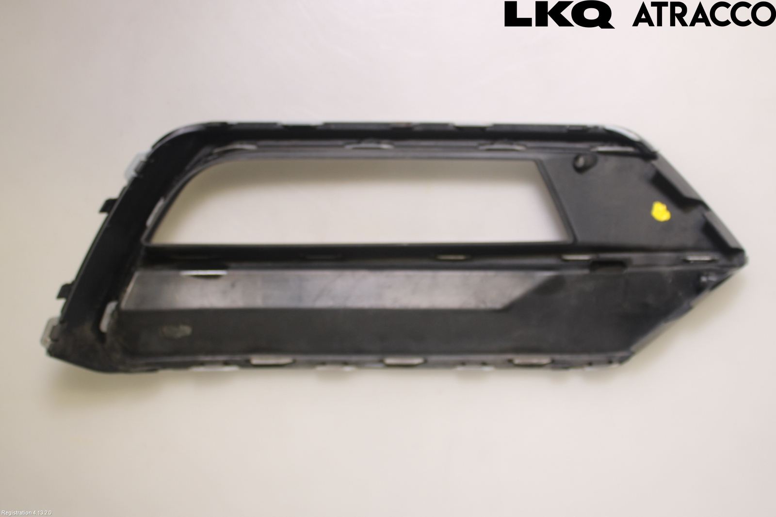 Volkswagen VW PASSAT 15-19 Grilldel Vänster