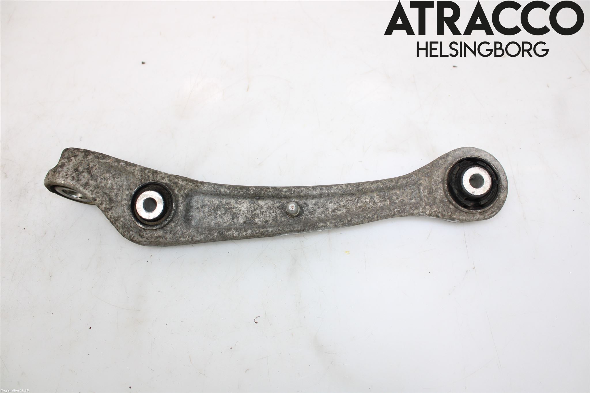 Porsche MACAN/EV 14- Bärarm Fram Undre Vä