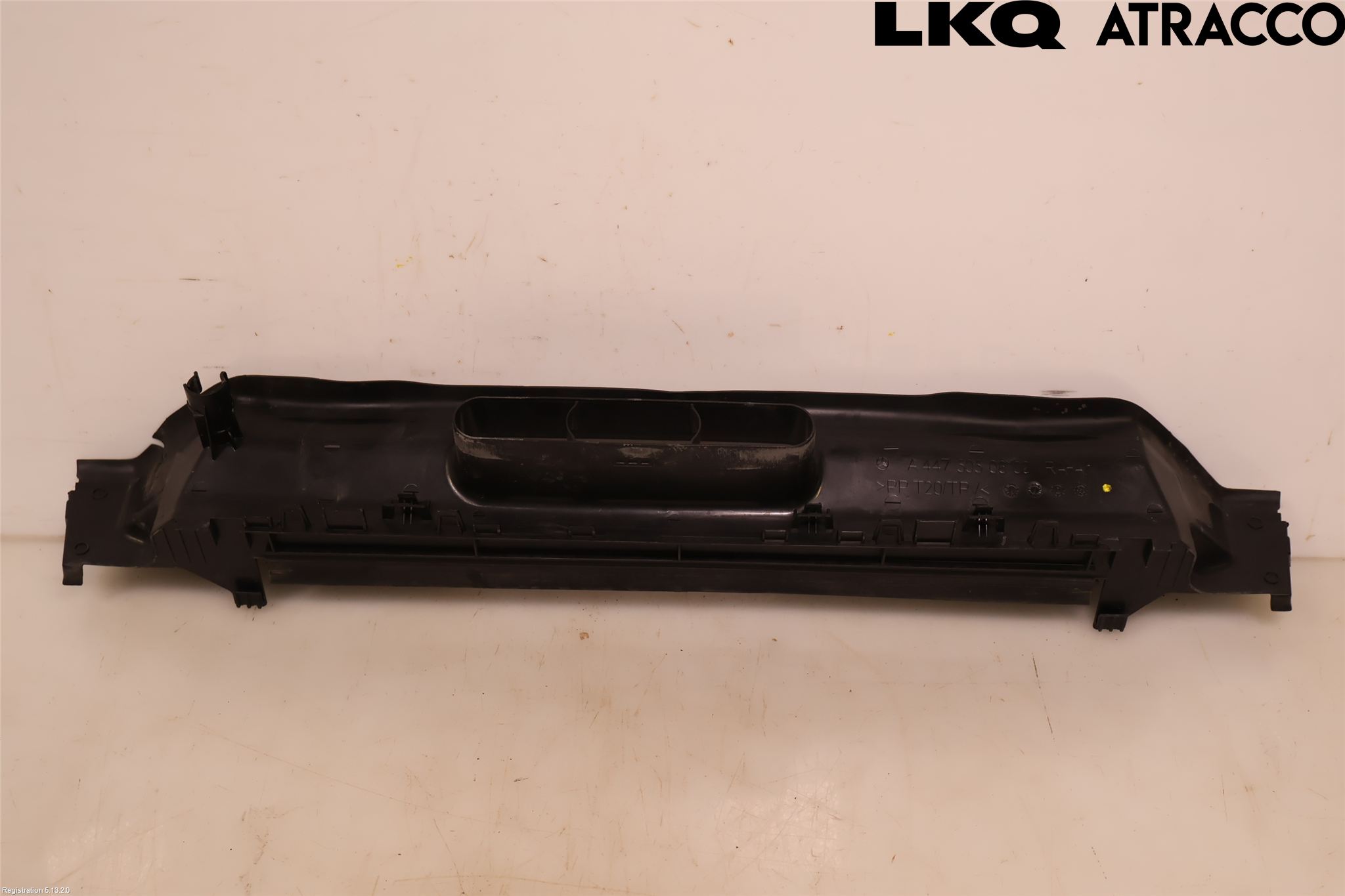 Mercedes-Benz MB VITO/V-KLASS (W640,W447,W448) 14- Deflektor Plåt-Plast Kylning