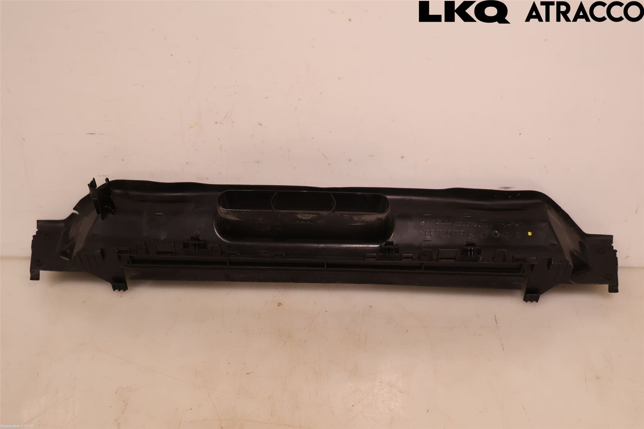 Mercedes-Benz MB VITO/V-KLASS (W640,W447,W448) 14- Deflektor Plåt-Plast Kylning