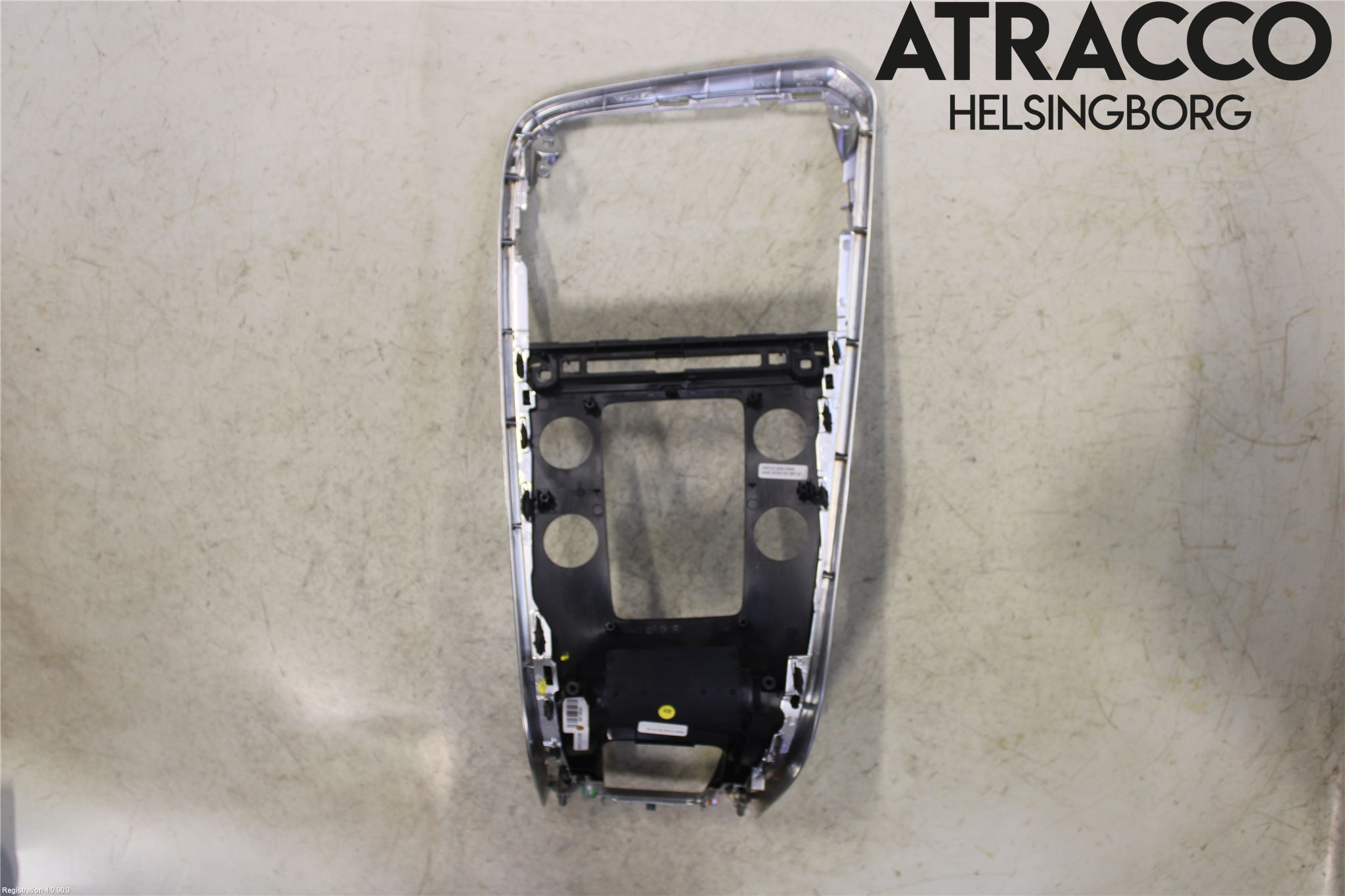 Volvo XC60 14-17 Instrumentkonsoll Mitt