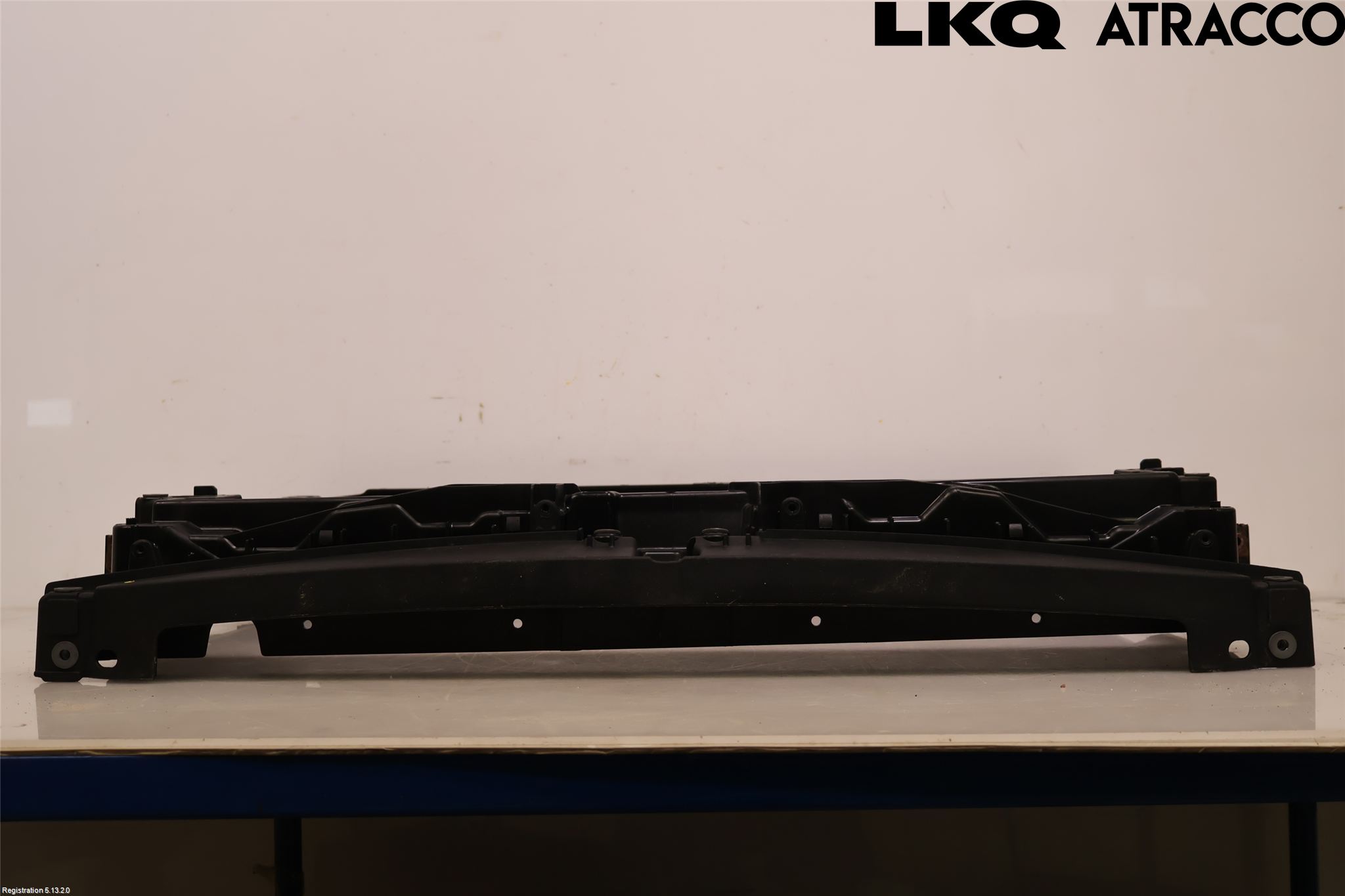 Volkswagen VW GOLF / E-GOLF VII 13-20 Frontplåt