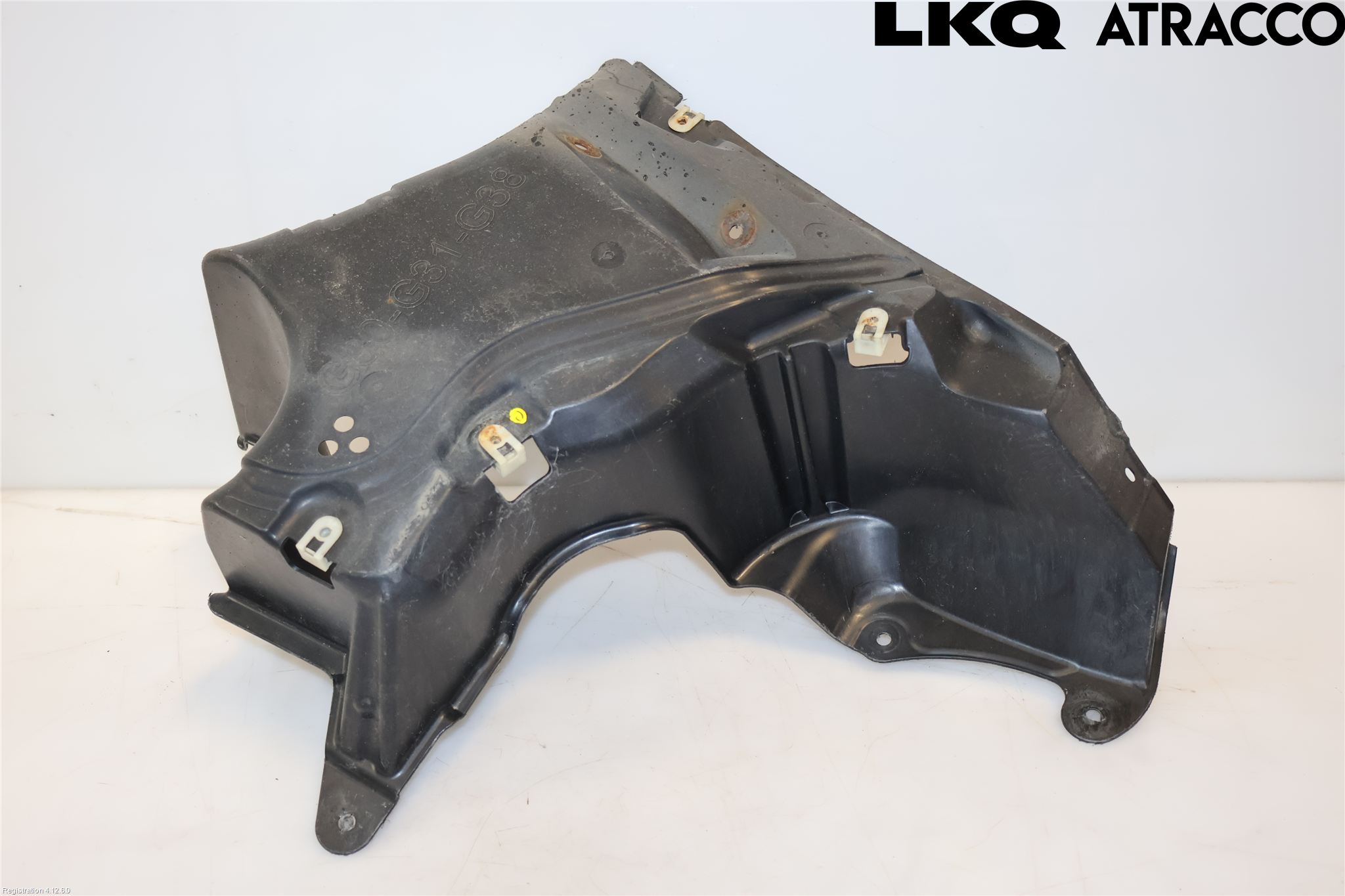 BMW 5 G30/G31/F90 17-23 Hasplåt Plåt-Plast