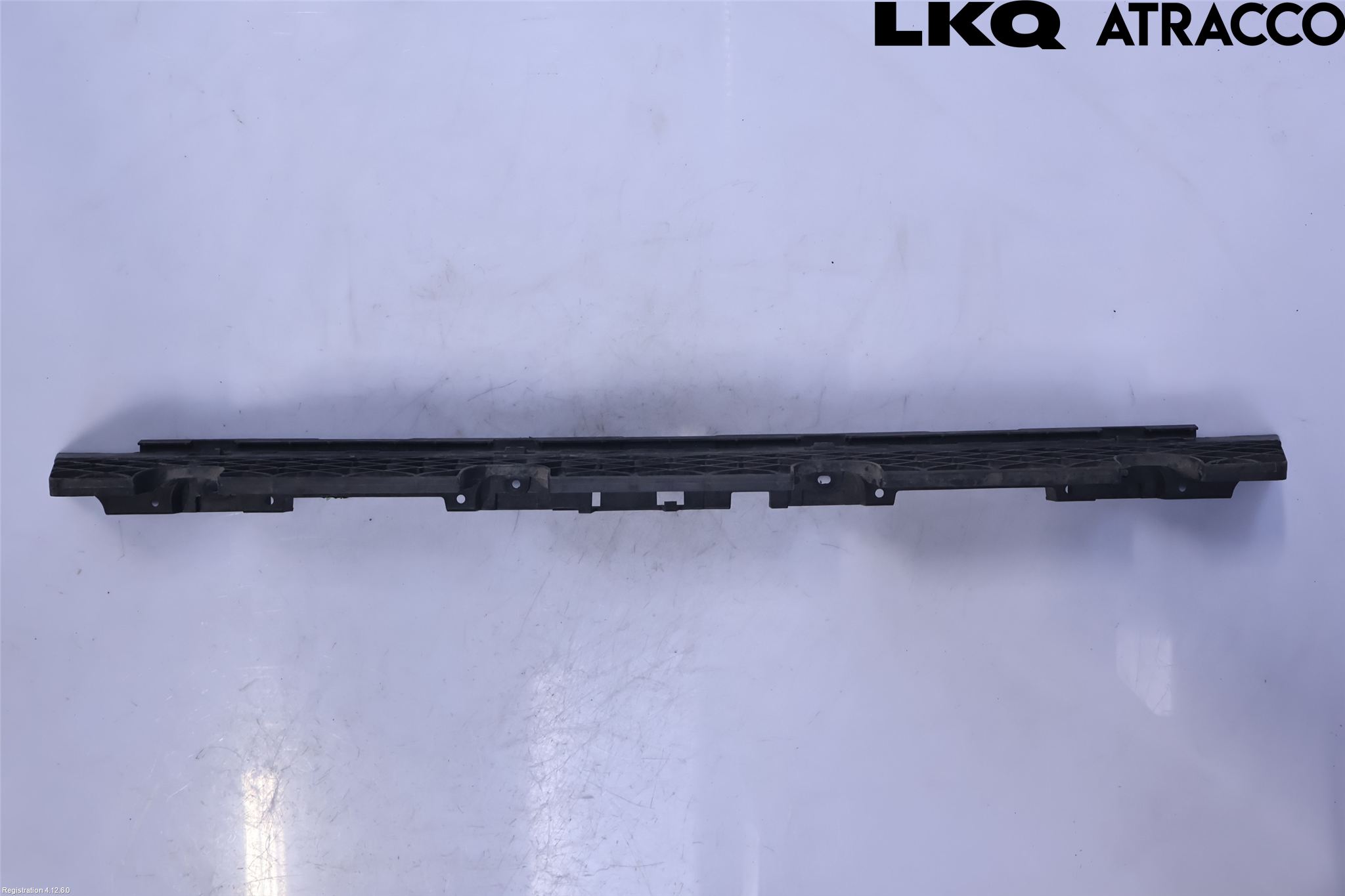 Volkswagen VW PASSAT 11-14 Stötfångardel Bak Mitt