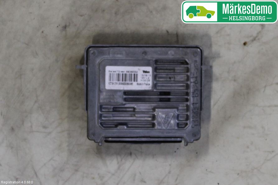 Ford KUGA 13-16 Styrenhet Strålkastare