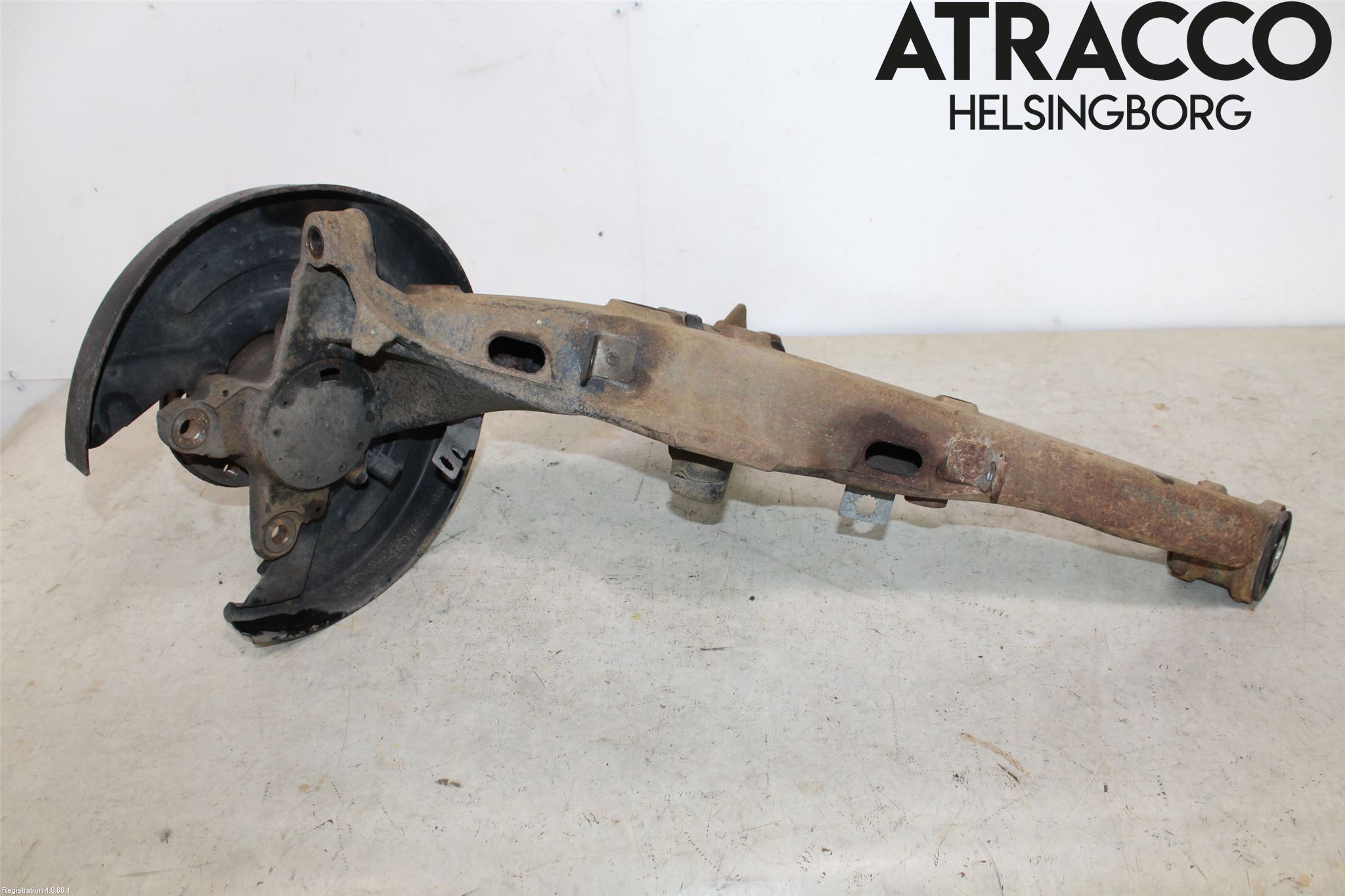 Volkswagen VW TRANSP/CARAVELLE (T6) 16-22 Bärarm Bak Höger