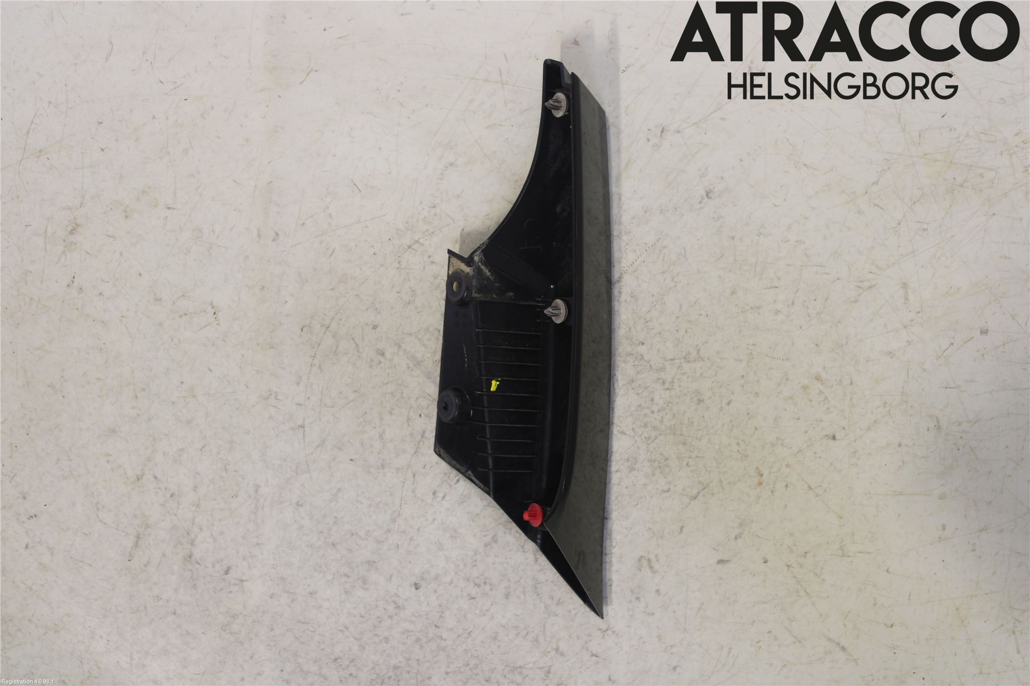 Nissan X-TRAIL 14-21 Spoiler Baklucka