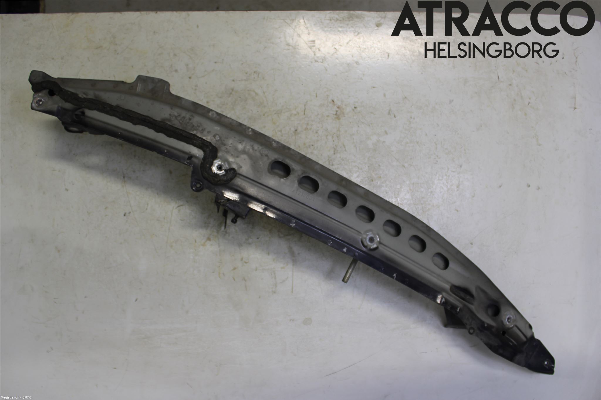 Porsche CAYENNE 03- Skärmfäste Fram Vä