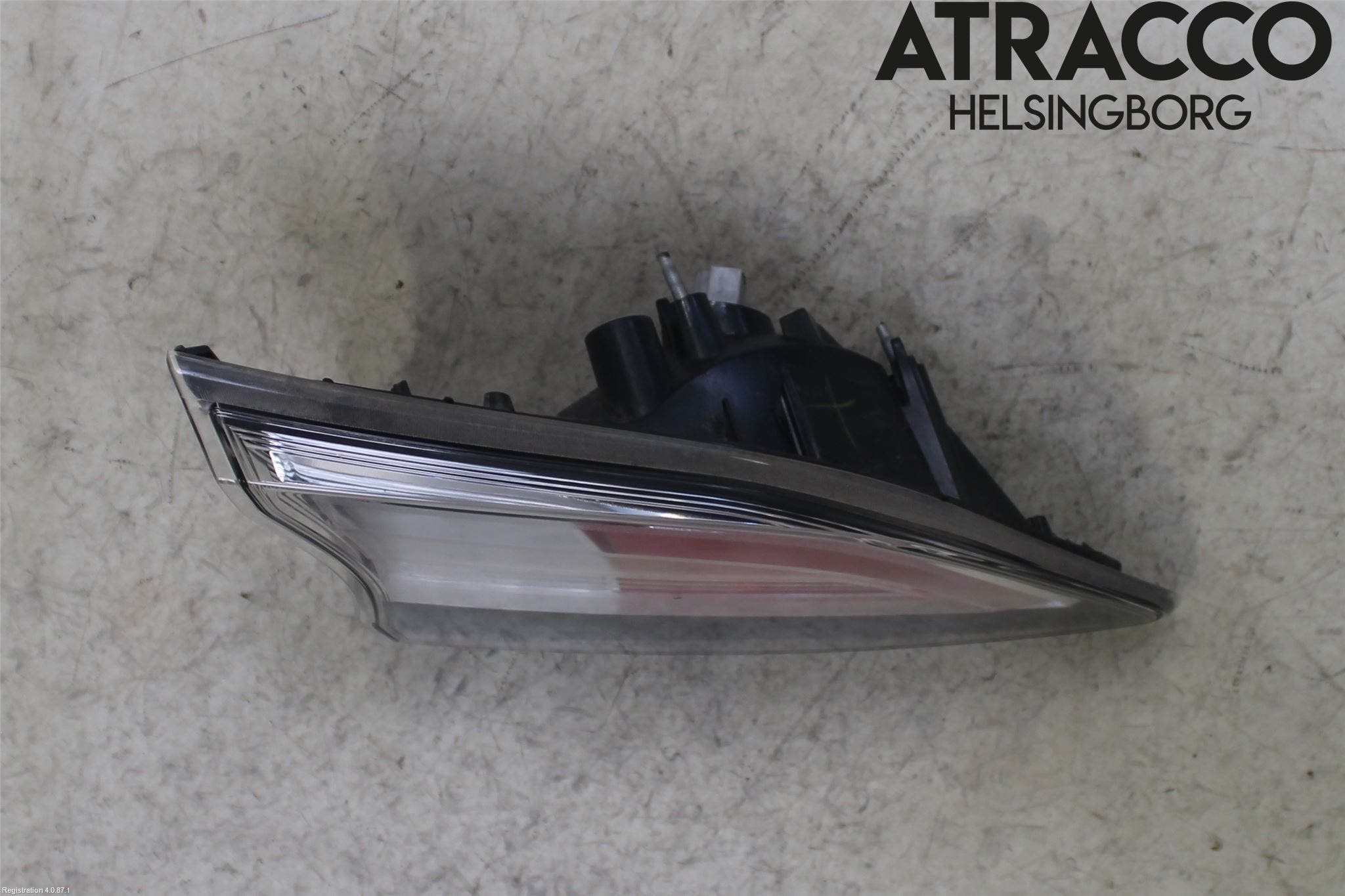 Mazda 3 II 09-13 Bakljus Lucka Vä