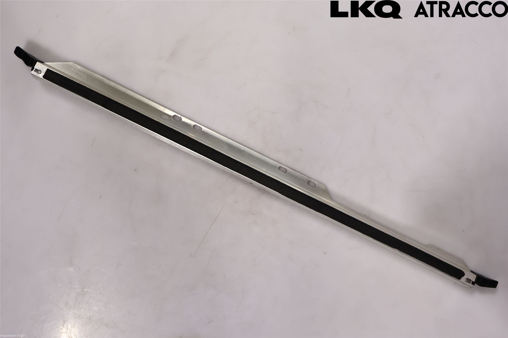 Volvo V60 19- Fjäderbensstag