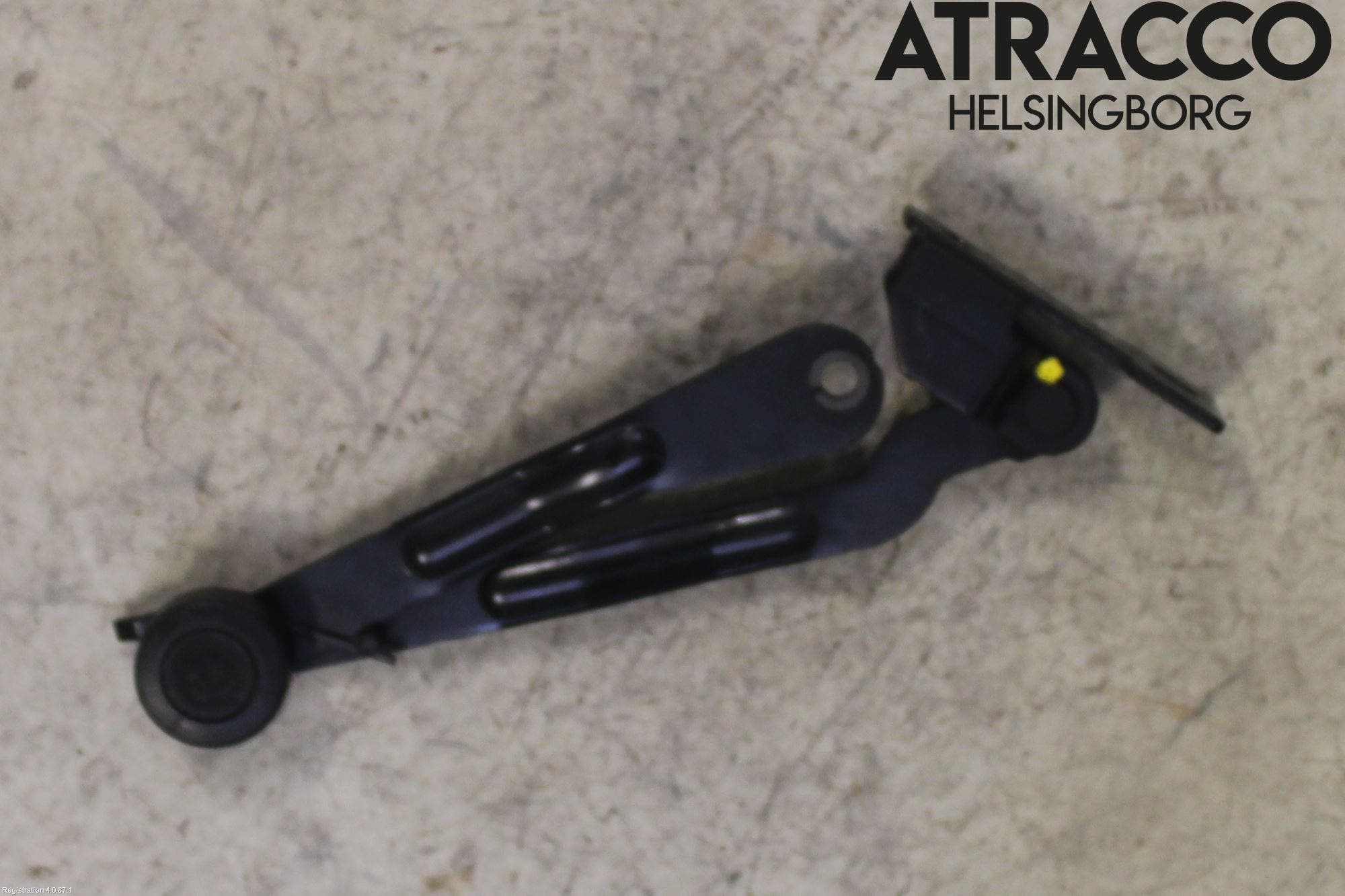 Volvo XC90 03-06 Bakluckegångjärn Vä