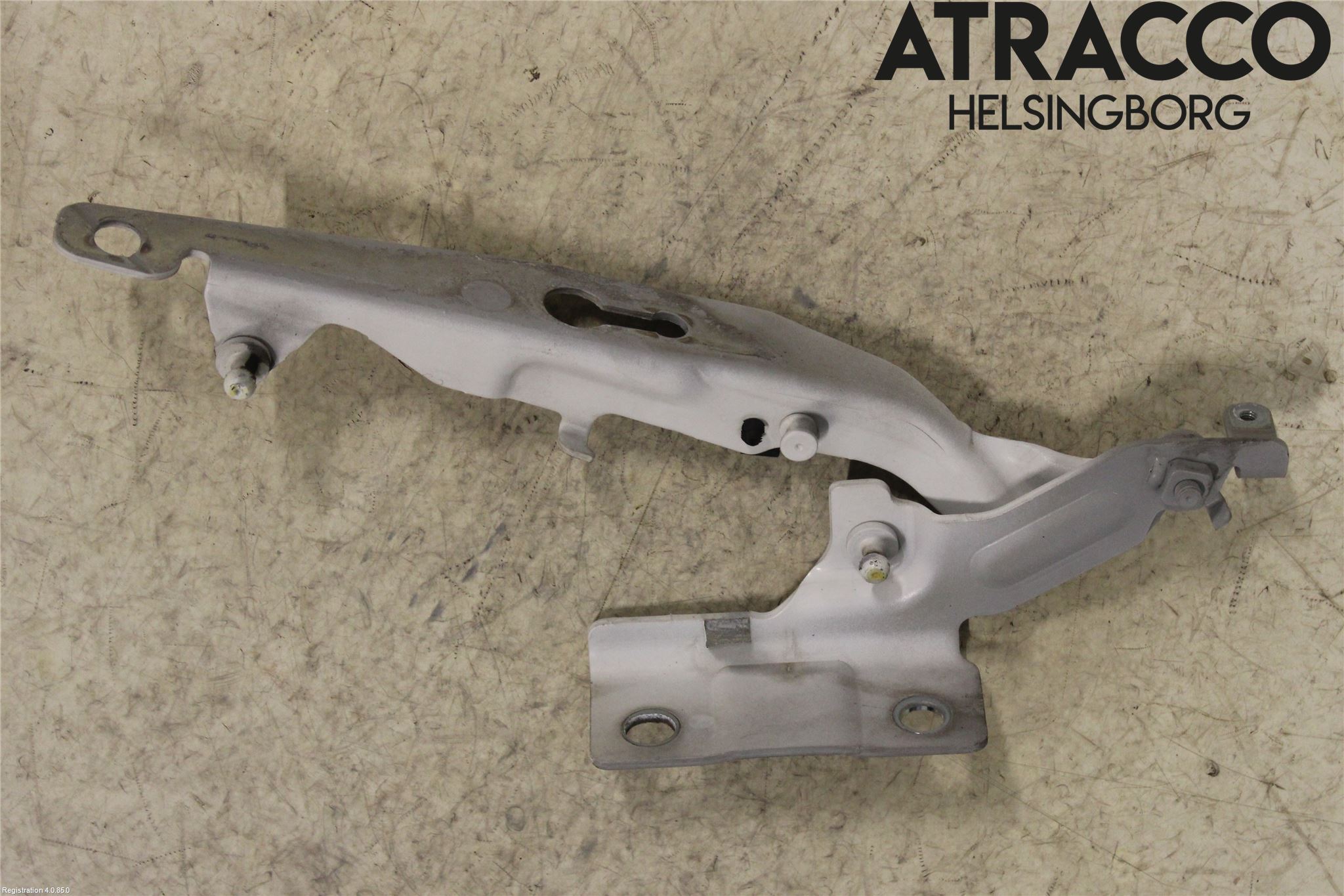 Volvo V60 11-13 Huvgångjärn