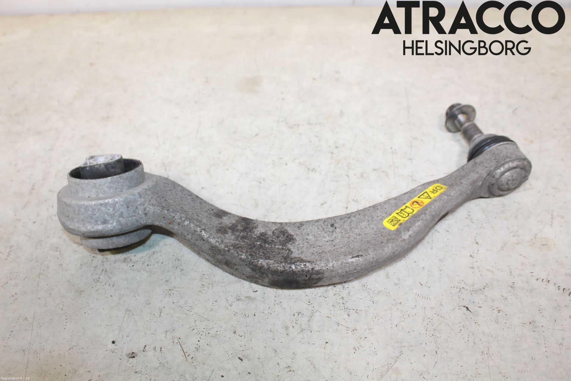 BMW 5 G30/G31/F90 17-23 Bärarm Fram Undre Hö