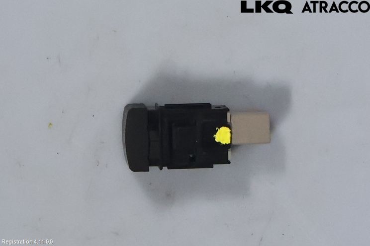 Toyota C-HR 24- Strömställare Ac