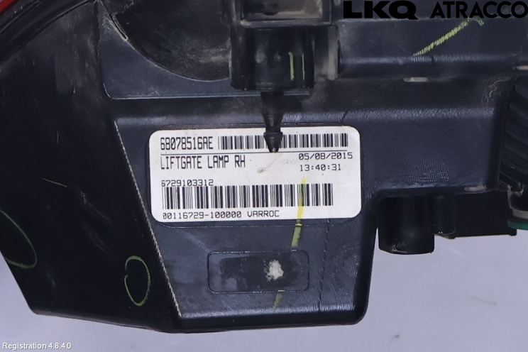 Fiat FREEMONT Bakljus Lucka Hö