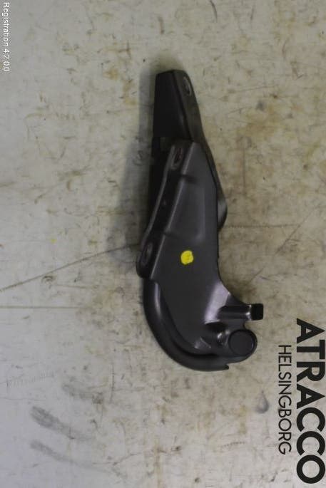 Mitsubishi ASX 10-22 Huvgångjärn