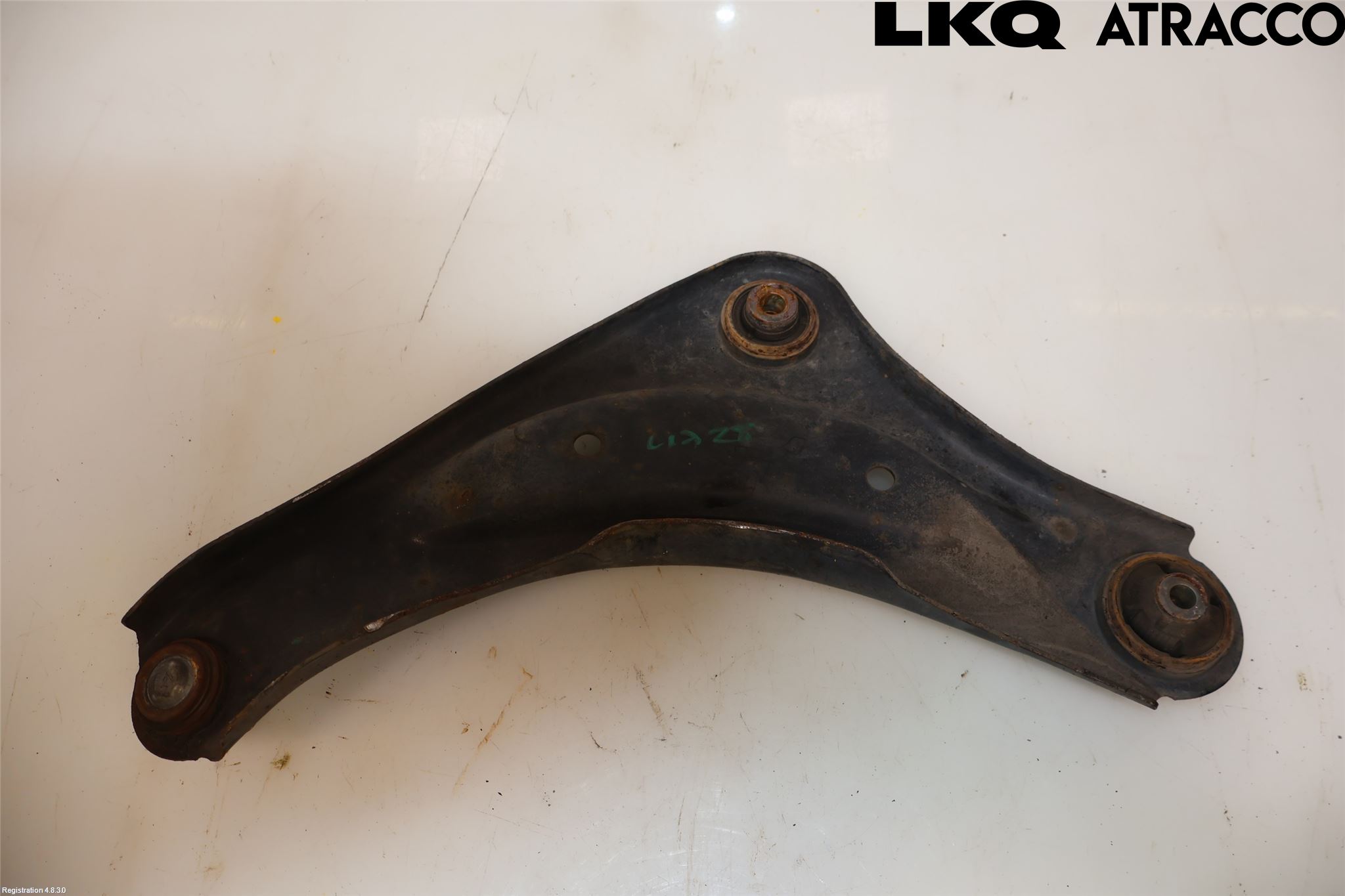 Nissan JUKE 10-14 Bärarm Fram Undre Hö