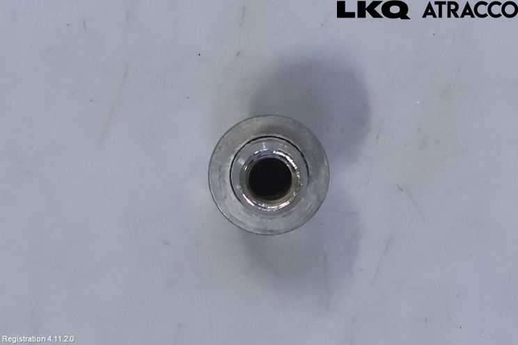 Toyota YARIS XP21 20- Hjulmutter-Bult-Sats