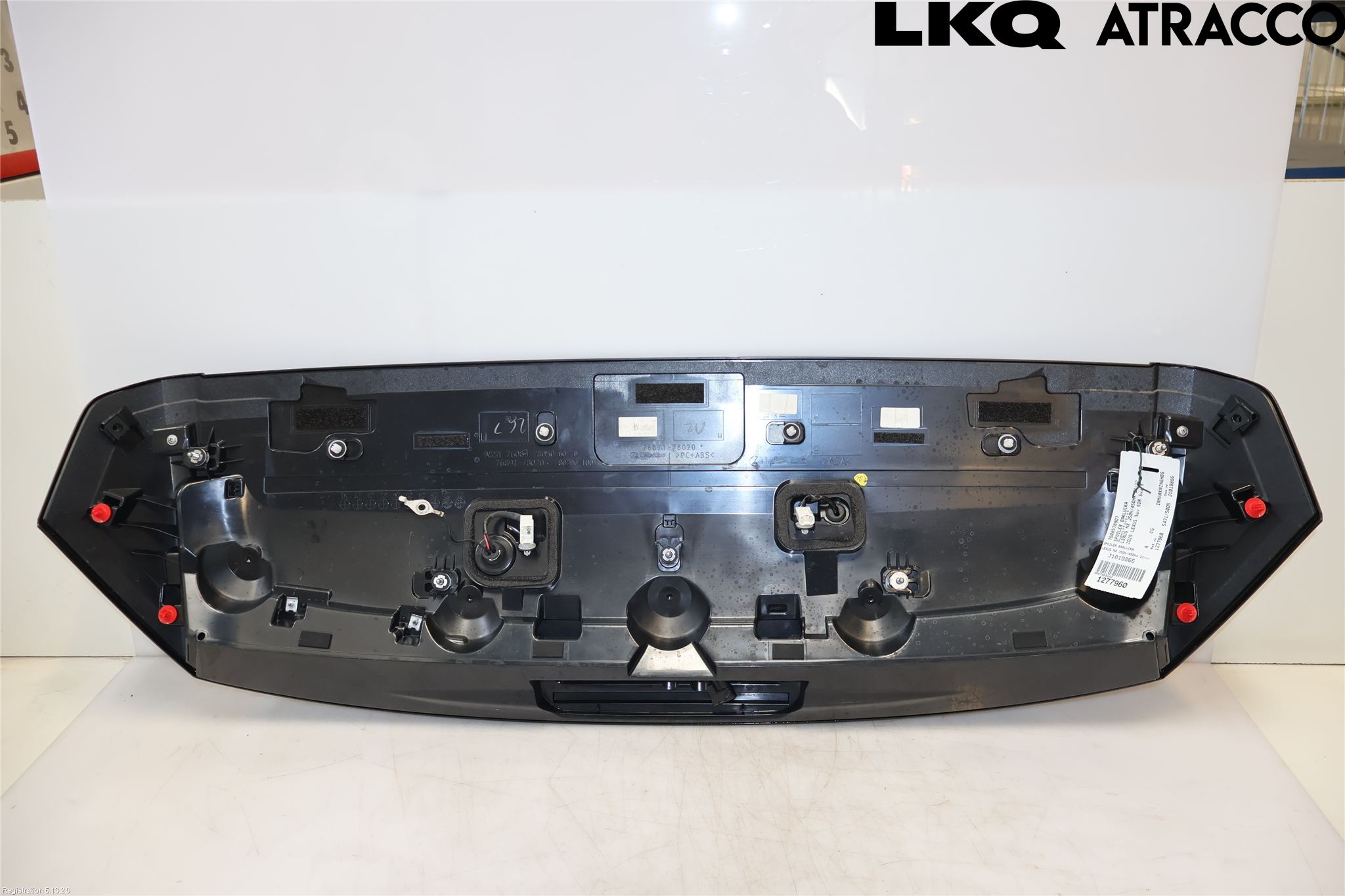 Lexus NX 340h/450h+ 21- Spoiler Baklucka