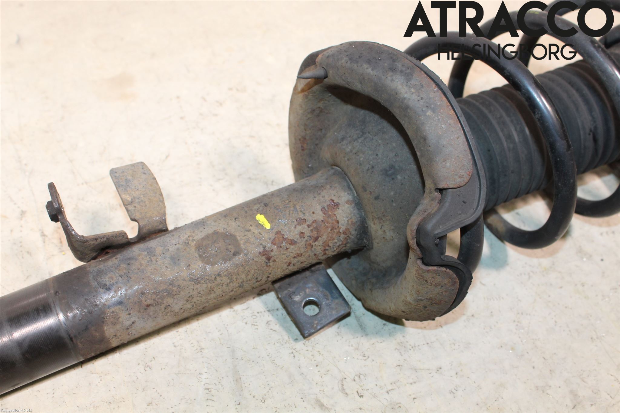 Ford FOCUS 11-14 Fjäderben Fram Vänster