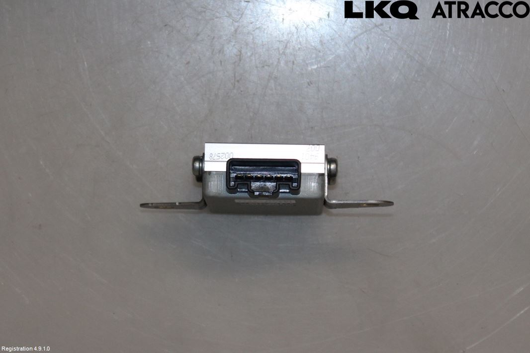 Lexus NX 300h 15-21 Styrenhet Bränslepump