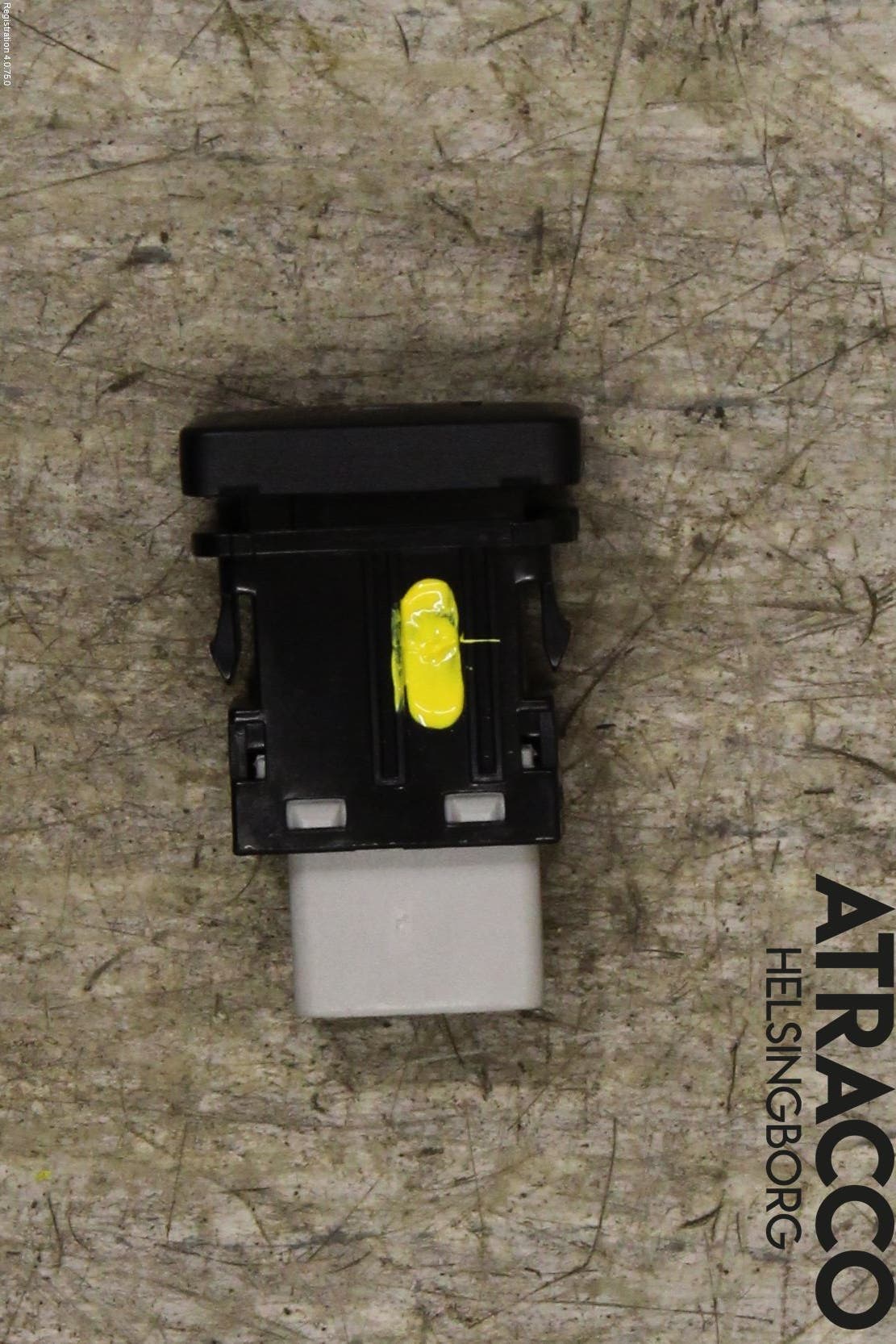 Mitsubishi OUTLANDER 13-21 Strömställare Parkeringshjälp