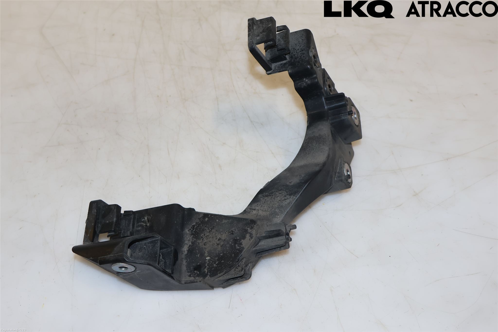 Kia CEED 12-18 Strålkast Fästsarg