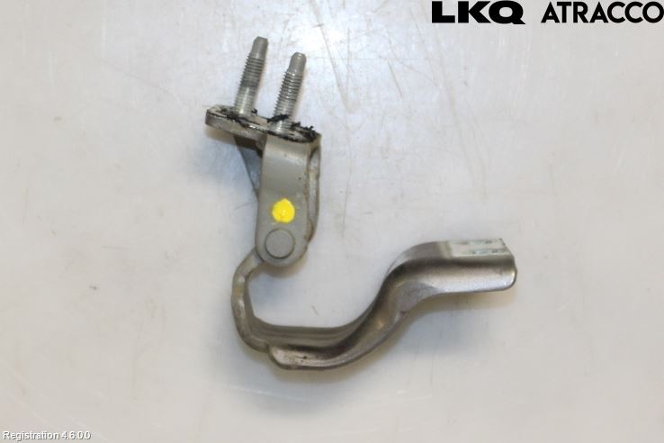 Volkswagen VW PASSAT 11-14 Bakluckegångjärn Hö
