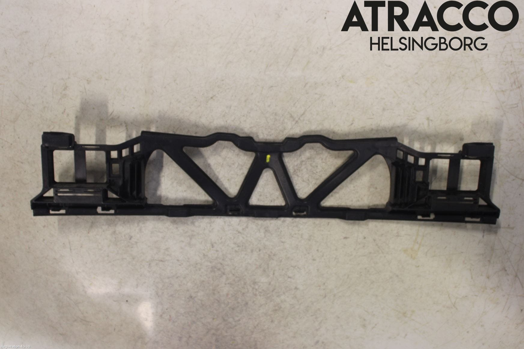 Mercedes-Benz MB E-KLASS (W212) 09-16 Stötfångardel Fram Mitt