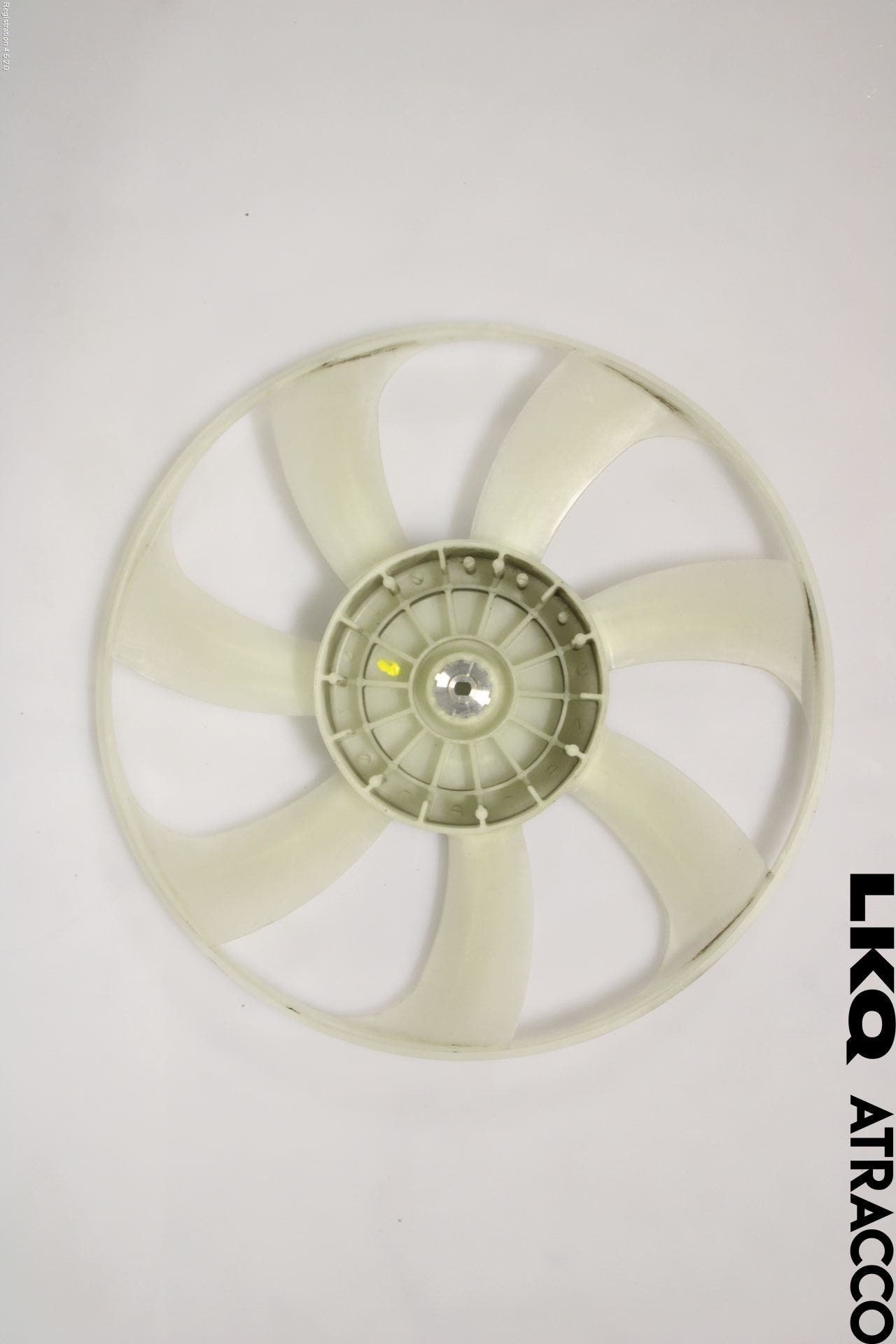 Toyota COROLLA 19- Kylfläkt-Vinge