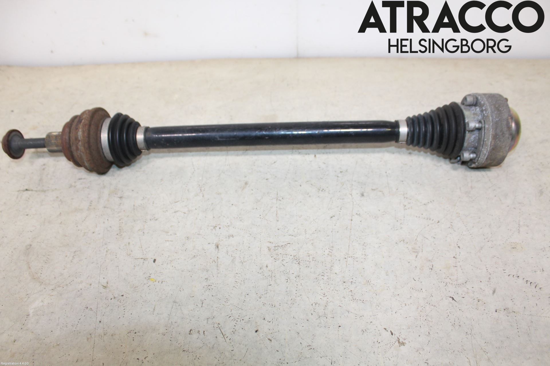 Audi A4/S4 B9 16-19 Drivaxel Bak Höger