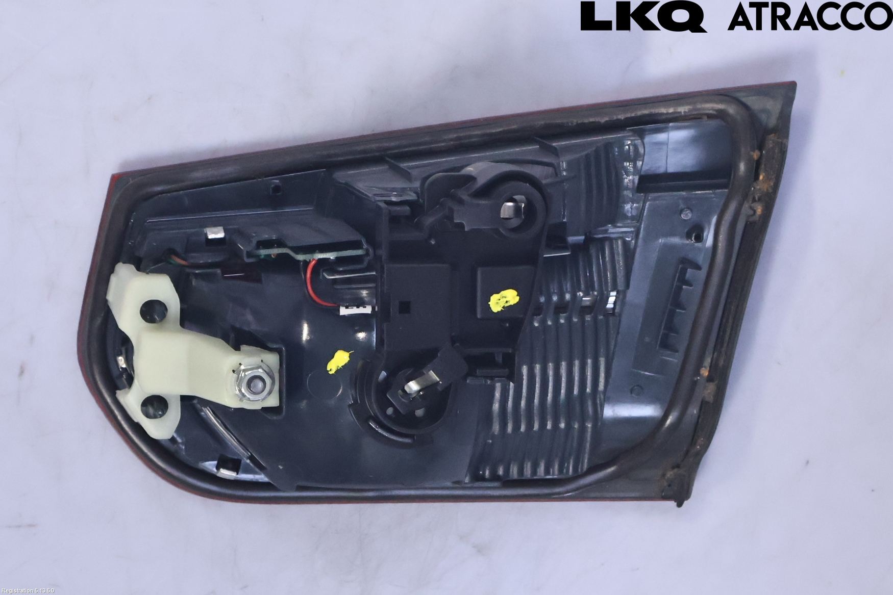 BMW 3 F30/F31/F80 12-19 Bakljus Lucka Vä
