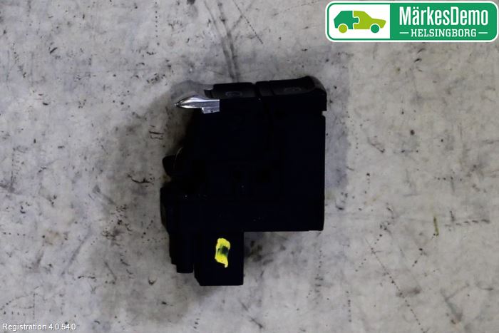 Audi Q5 09-16 Strömställare Parkeringsbroms