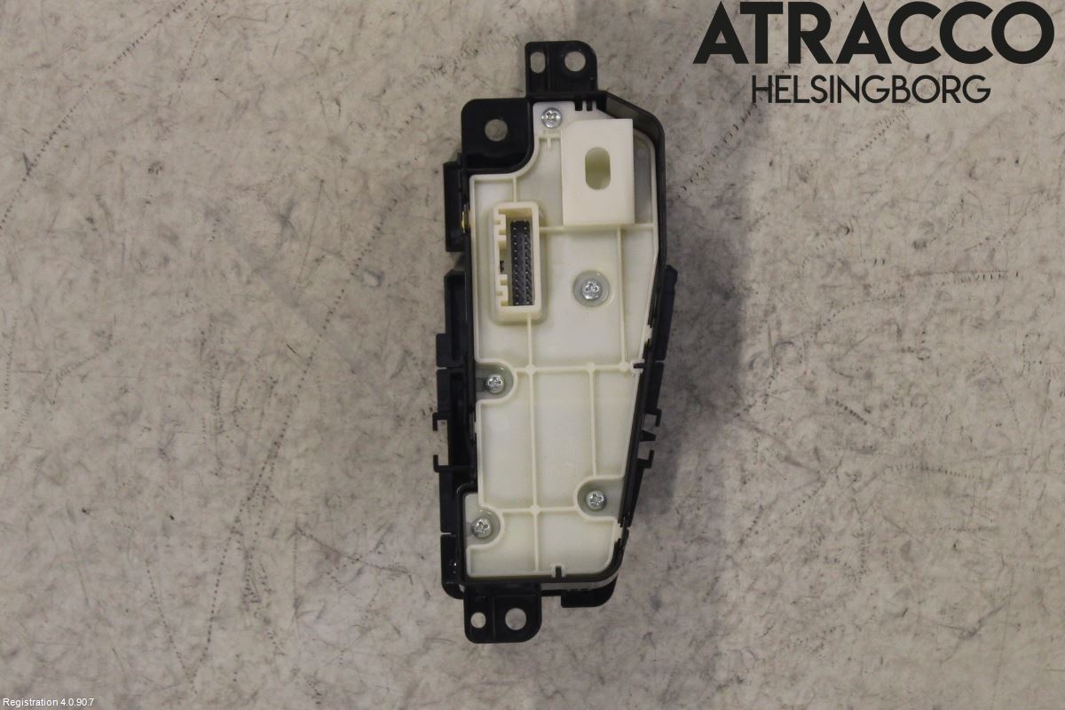 Toyota RAV4 19- Strömställare Multifunktion