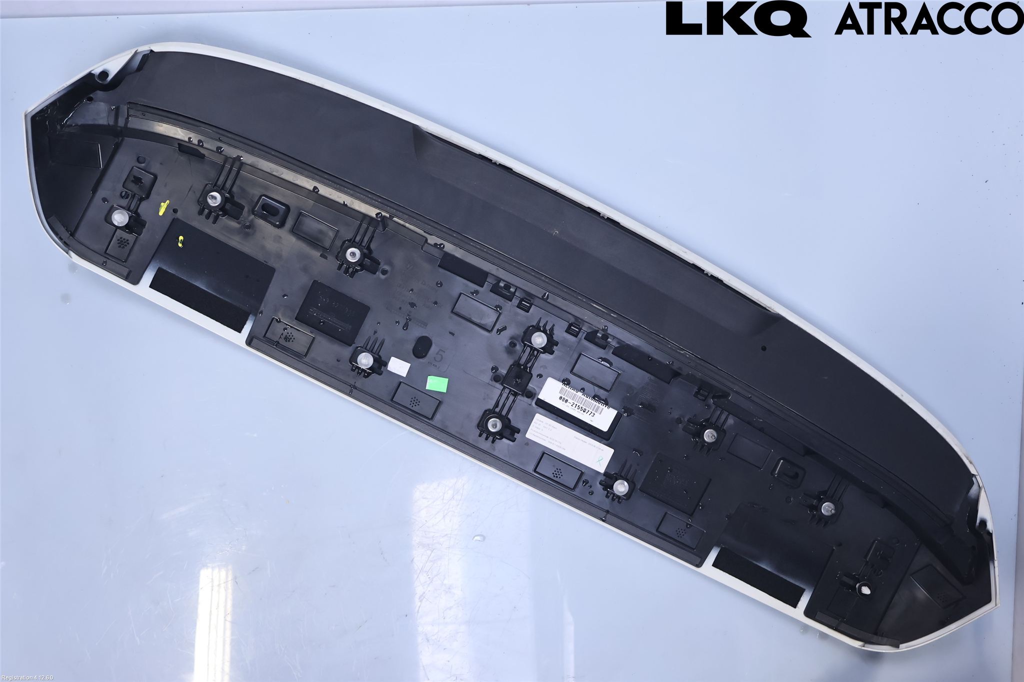 Volkswagen VW GOLF / E-GOLF VIII 20- Spoiler Baklucka