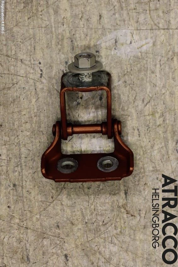 Suzuki VITARA 15- Bakluckegångjärn Hö