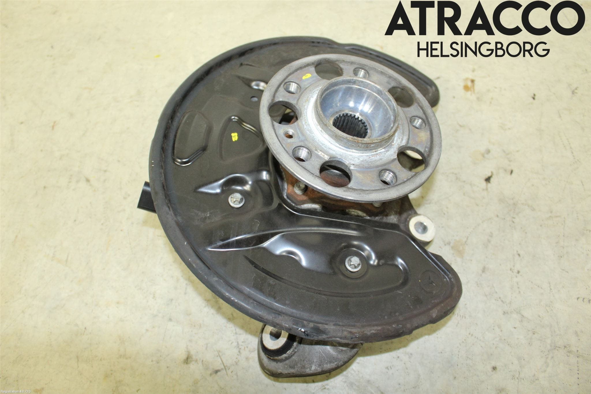 Mercedes-Benz MB C-KLASS (W205) 14-21 Hjullagerhus-Spindel Vä B