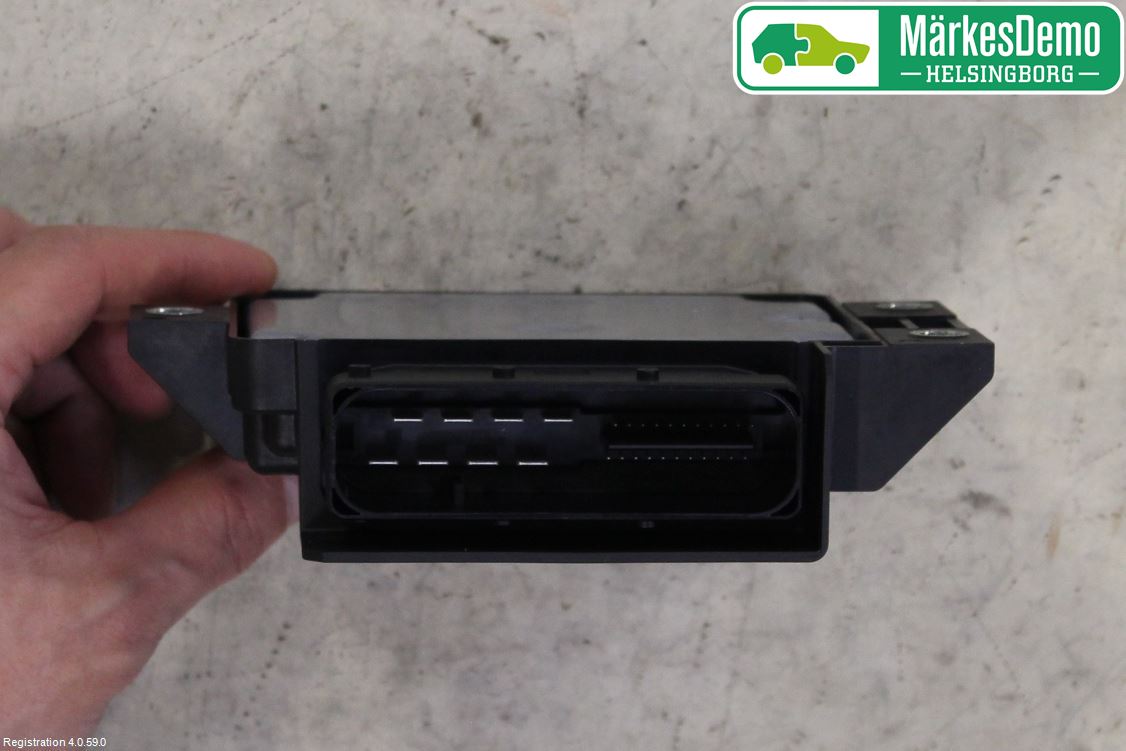 Volkswagen VW PASSAT 11-14 Styrenhet Parkbroms Epb