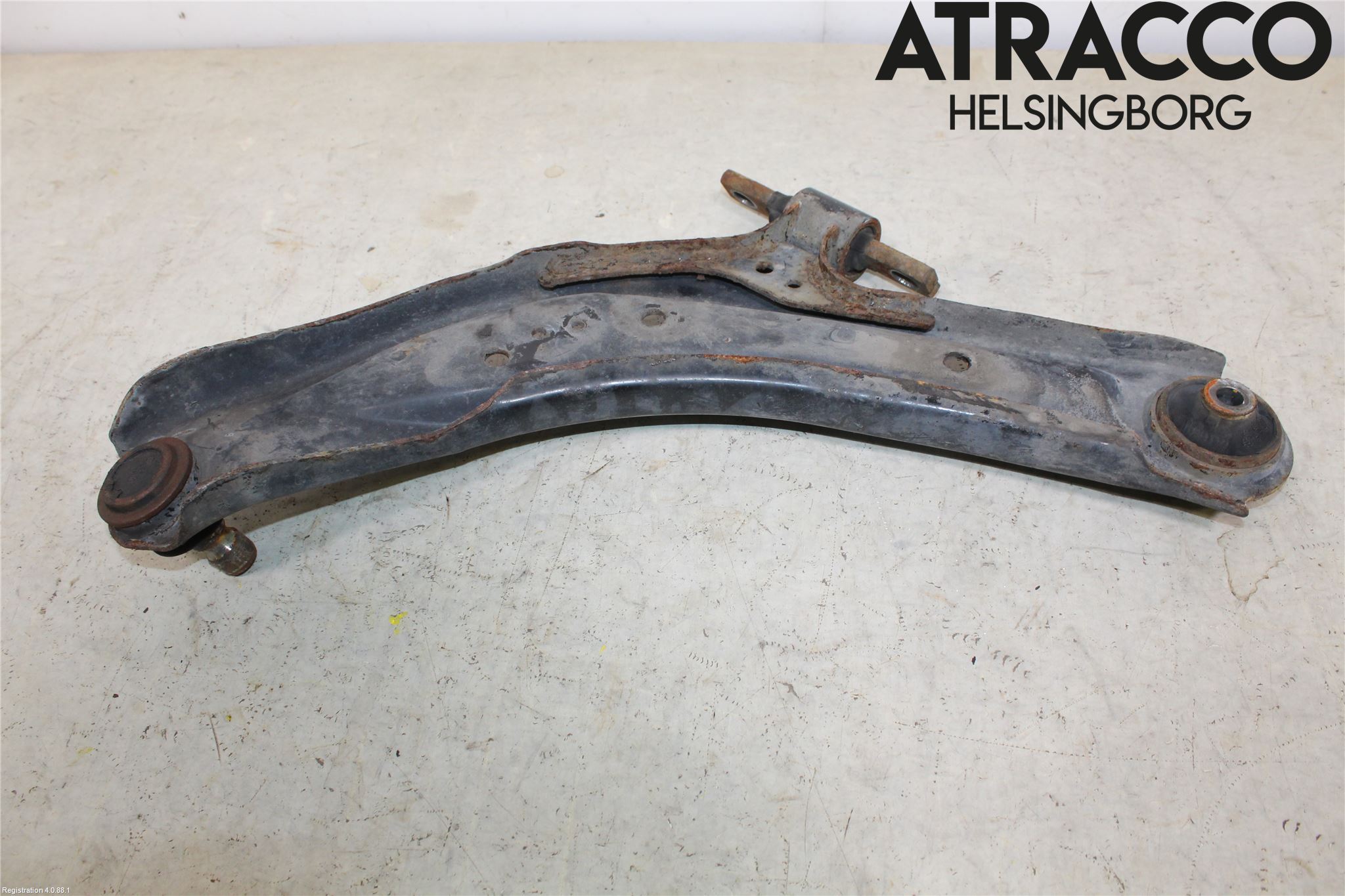 Nissan X-TRAIL 14-21 Bärarm Fram Undre Hö