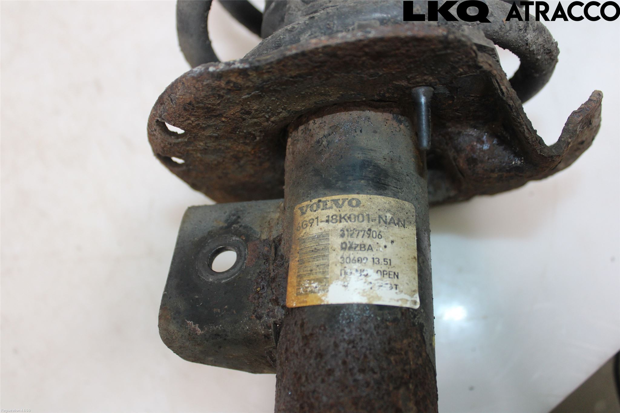 Volvo S80 07-13 Fjäderben Fram Vänster