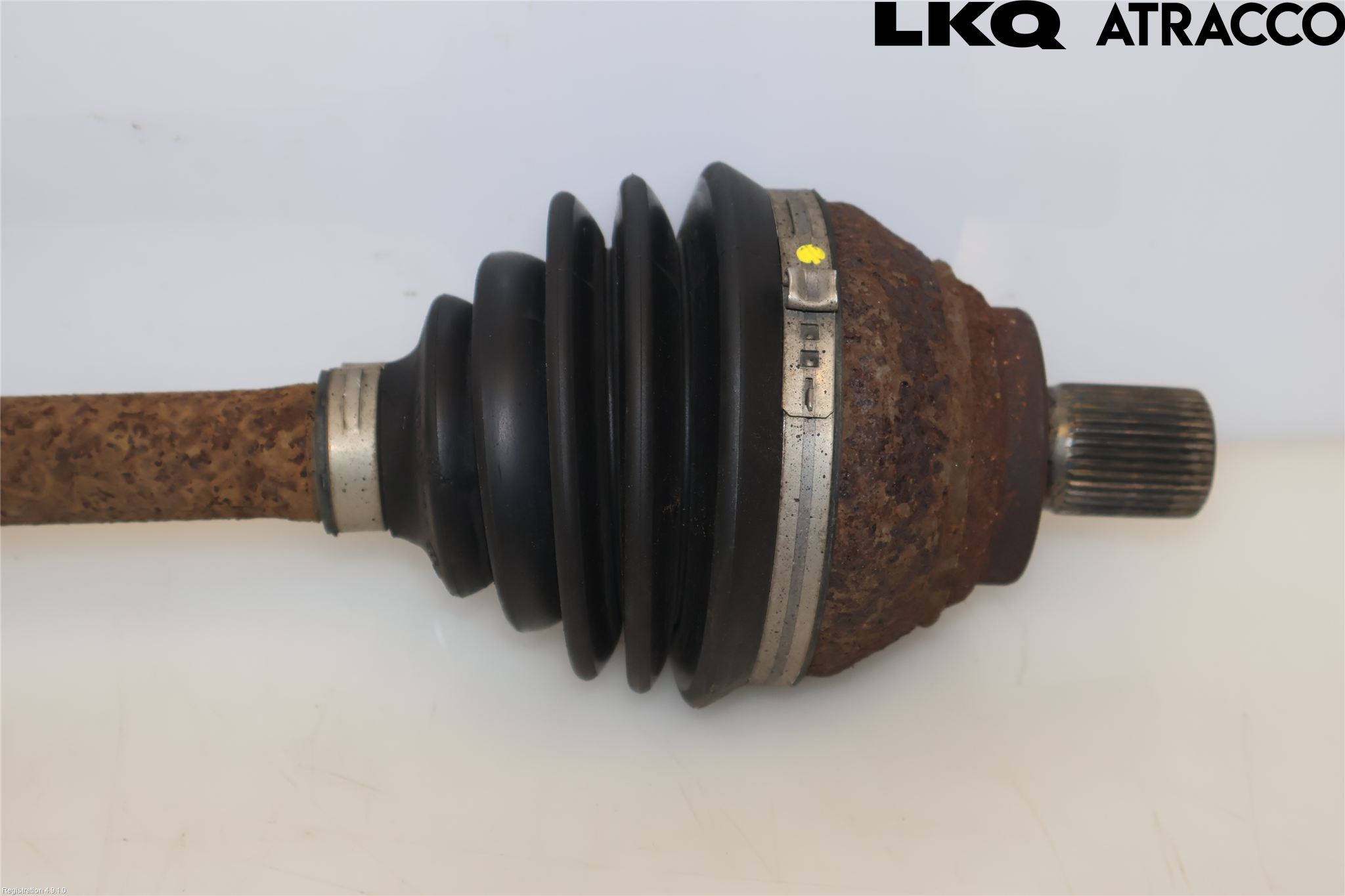 Volkswagen VW PASSAT 15-19 Drivaxel Fram Vänster