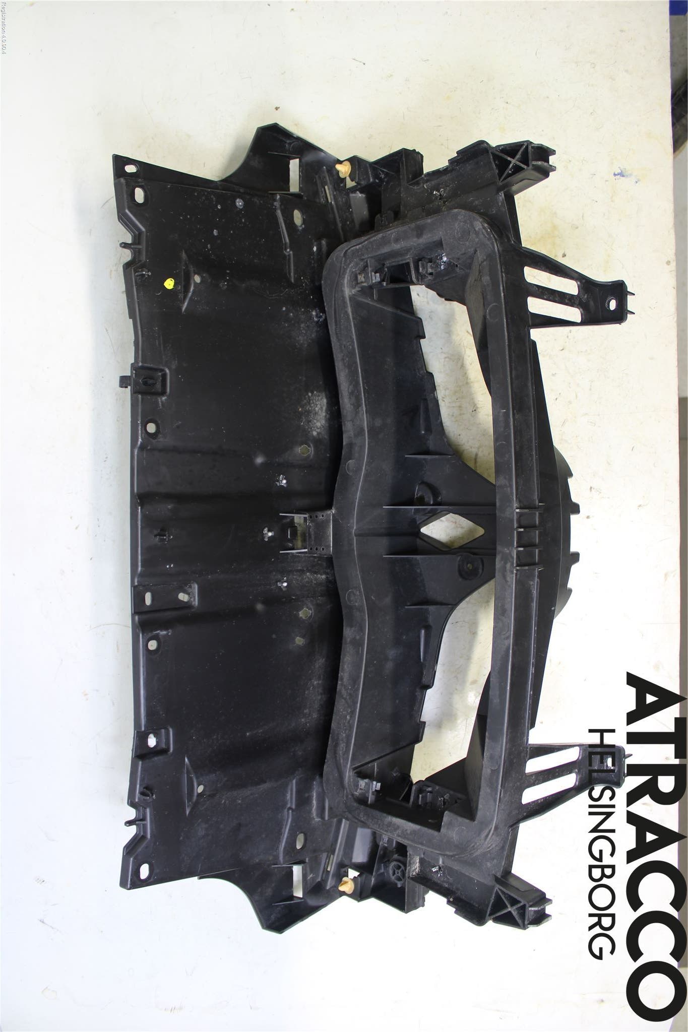 Renault TWINGO II 07-16 Frontkorg